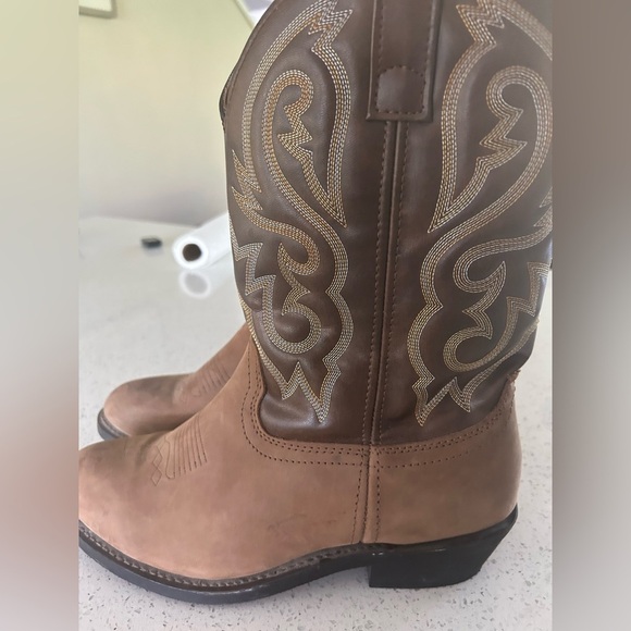Cody James Brown Western Cowboy Boots with Embroidered Design size 10EE wide - Picture 6 of 9